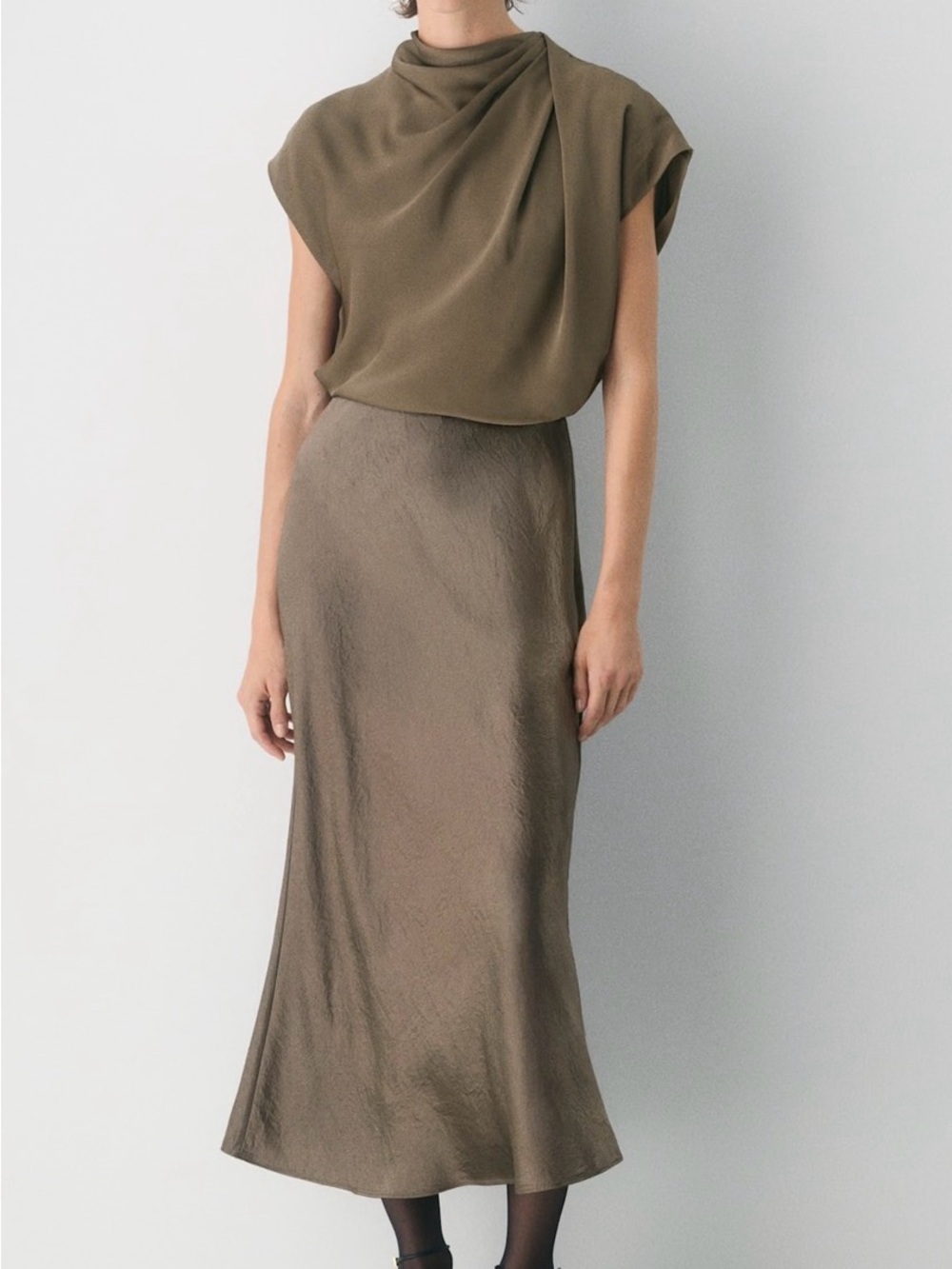 Aritzia Babaton Slip Satin Maxi Skirt Size 6 Gabbro Taupe
